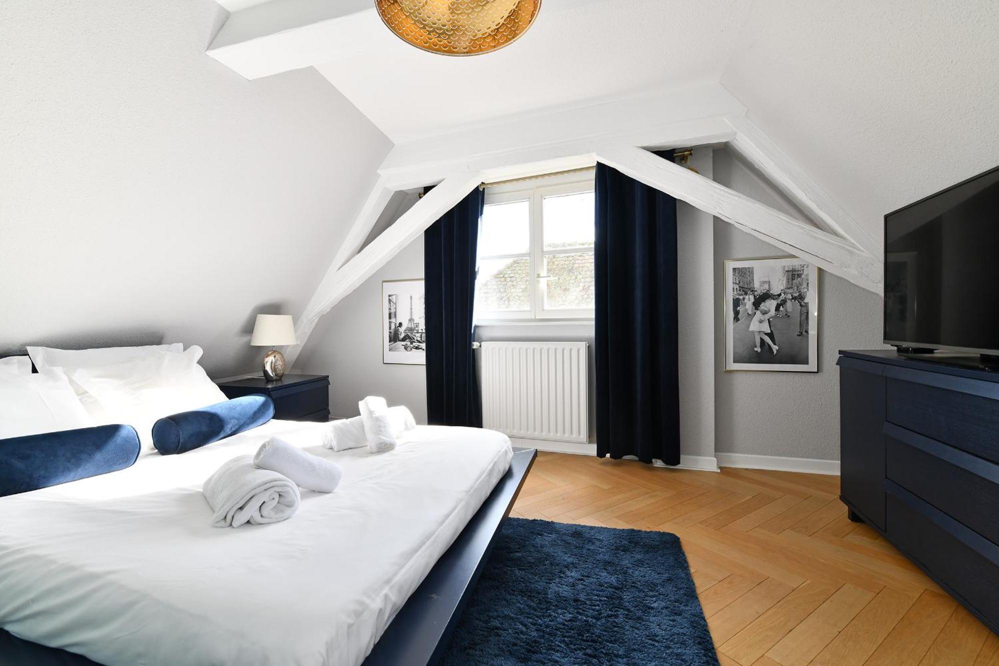 Romantique Appartement Fly Me To The Moon Кольмар Экстерьер фото